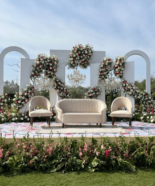 Mandap and Moments luxury banquet & dining table arrangements